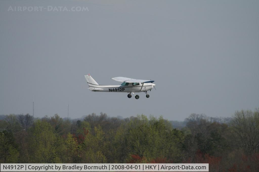 N4912P, 1981 Cessna 152 C/N 15284839, A great day to take pictures.