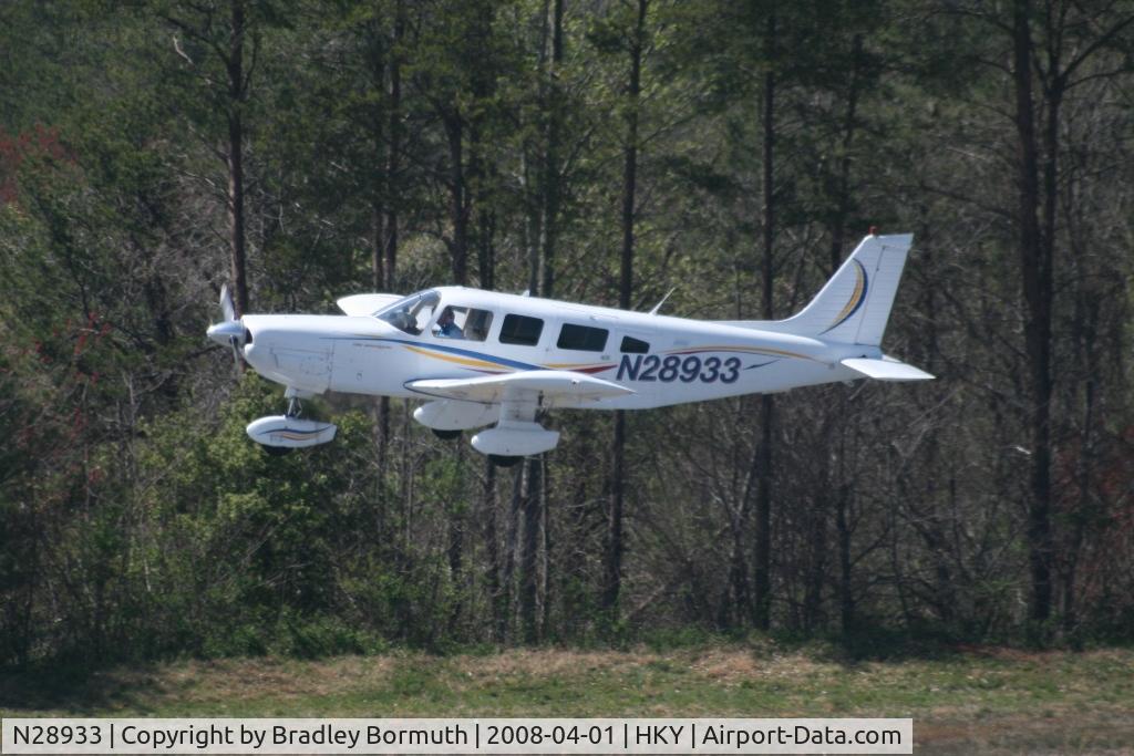 N28933, 1979 Piper PA-32-300 Cherokee Six C/N 32-7940123, A great day to take pictures.