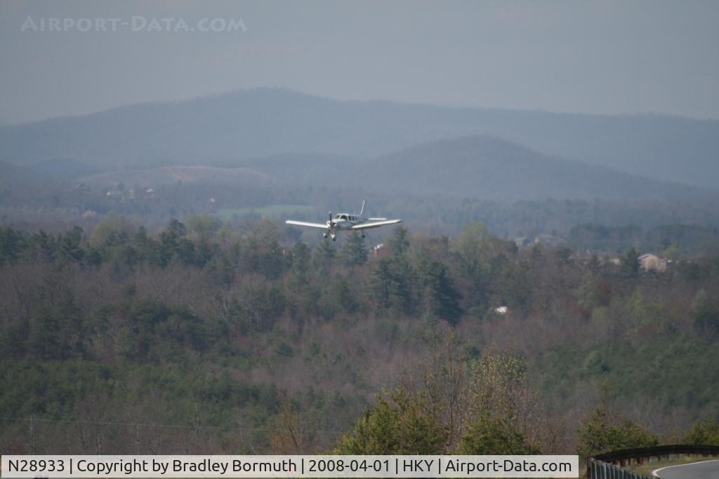 N28933, 1979 Piper PA-32-300 Cherokee Six C/N 32-7940123, A great day to take pictures.