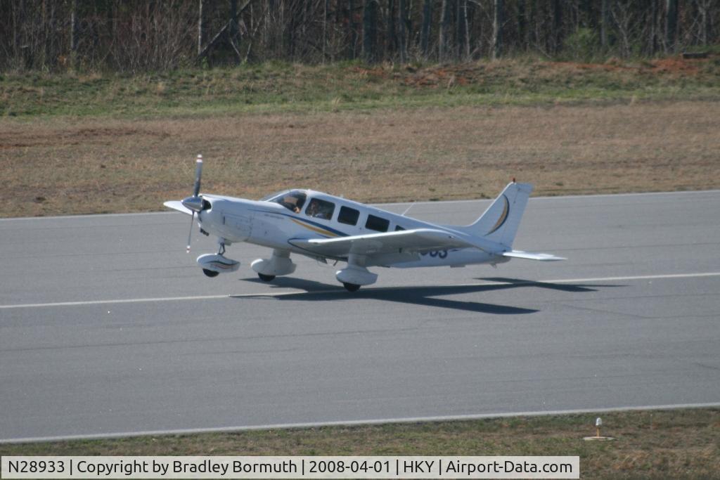 N28933, 1979 Piper PA-32-300 Cherokee Six C/N 32-7940123, A great day to take pictures.