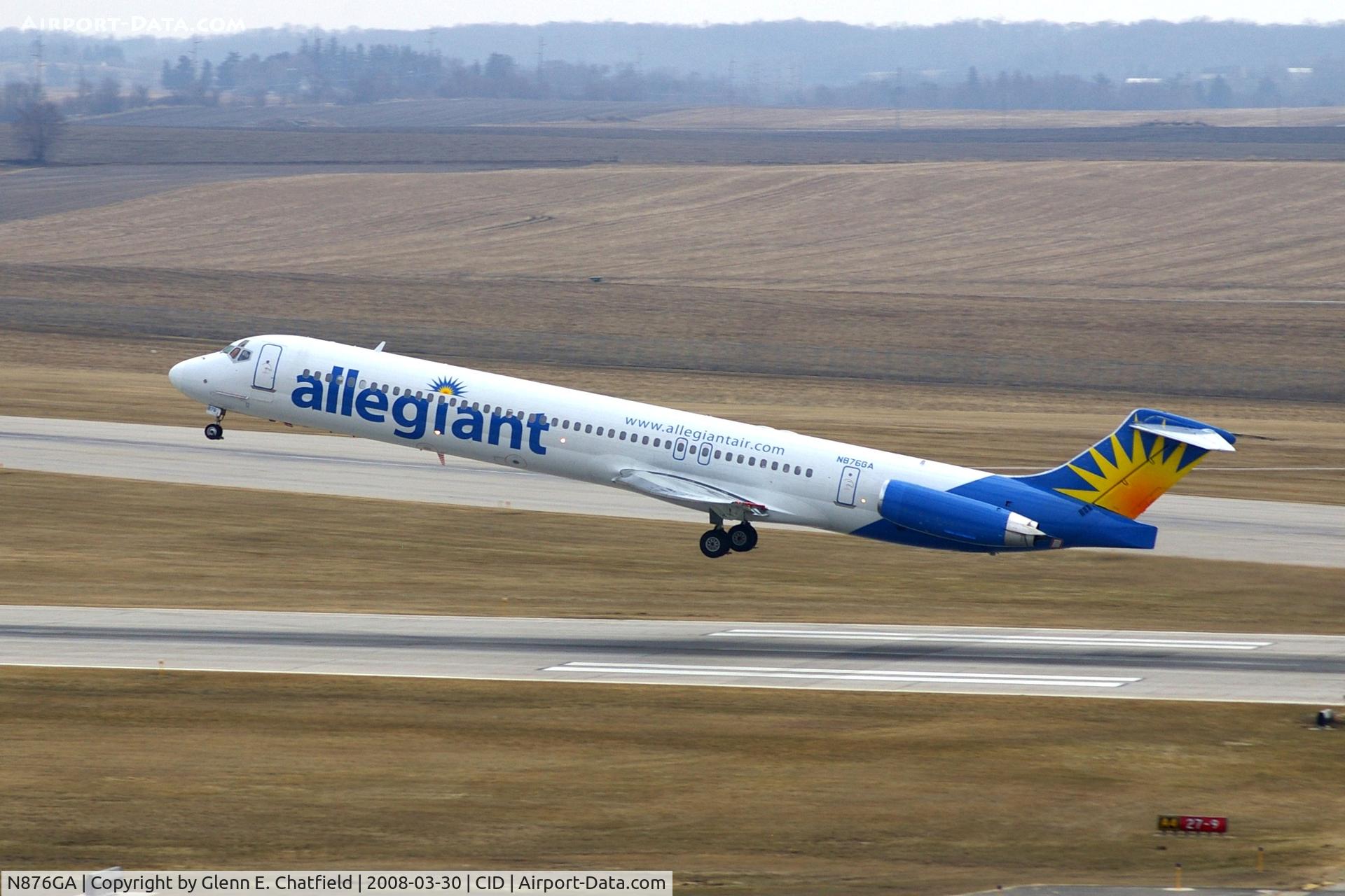 N876GA, 1995 McDonnell Douglas MD-83 (DC-9-83) C/N 53469, Departing Runway 9