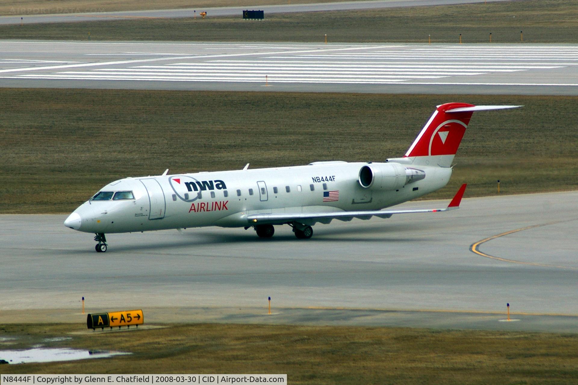 N8444F, 2000 Bombardier CRJ-200LR (CL-600-2B19) C/N 7444, Taxiing in off Runway 9