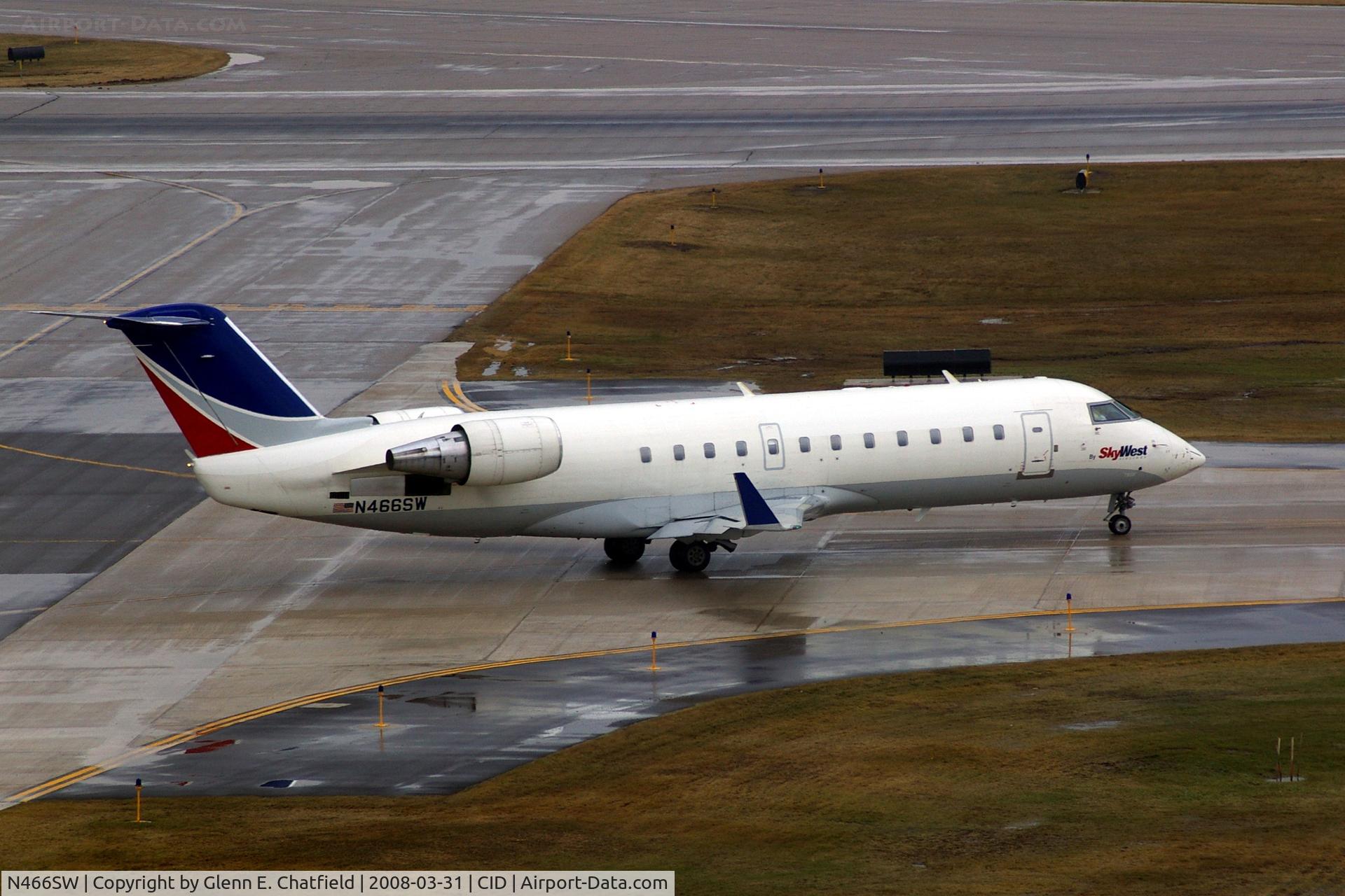 N466SW, 2003 Bombardier CRJ-200ER (CL-600-2B19) C/N 7856, Taxiing for departure on Runway 9