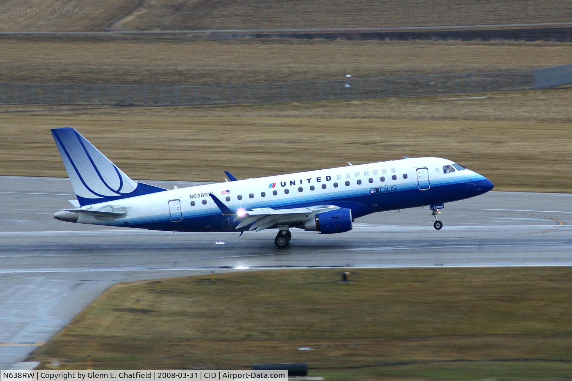 N638RW, 2004 Embraer 170SE (ERJ-170-100SE) C/N 17000053, Arriving Runway 27