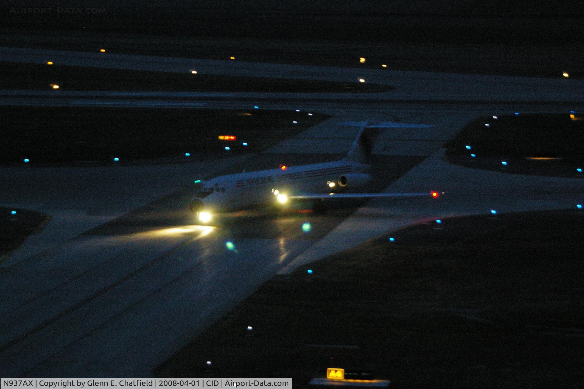 N937AX, 1968 Douglas DC-9-31 C/N 47074, ABX559 has just arrived at 6:20AM, will have quick turn-around