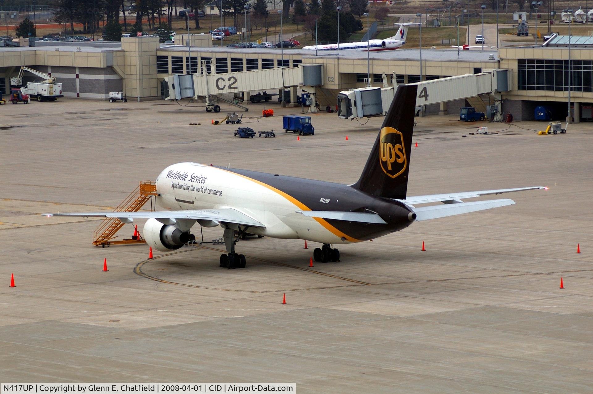 N417UP, 1990 Boeing 757-24APF C/N 23904, UPS526 parked for the day.