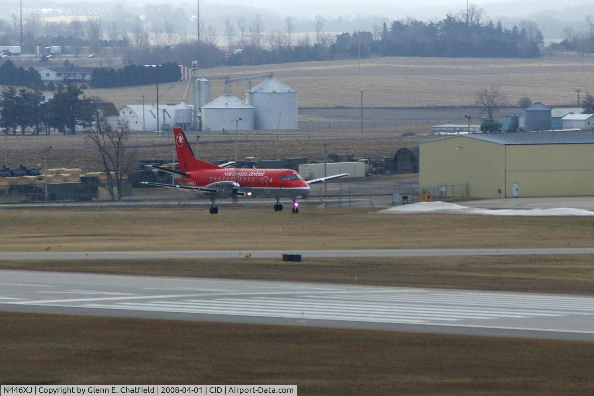 N446XJ, 1998 Saab 340B C/N 340B446, Crossing the threshhold for Runway 27