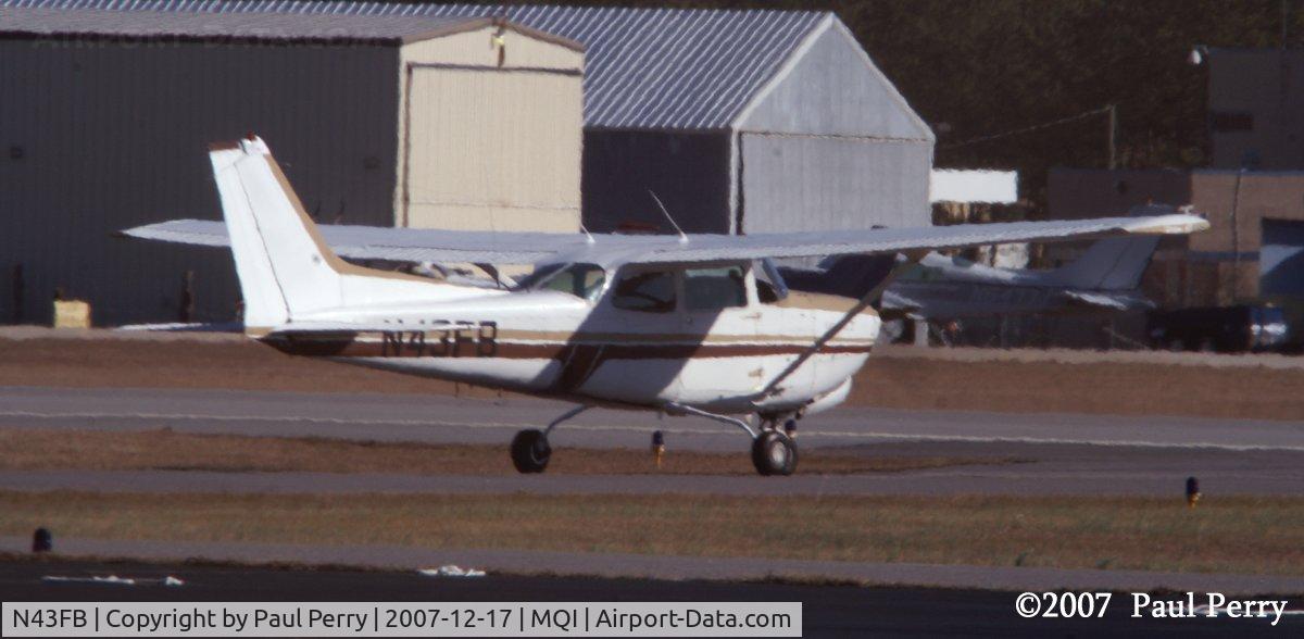 N43FB, 1980 Cessna 172RG Cutlass RG C/N 172RG0221, Taxiing out to wait her turn