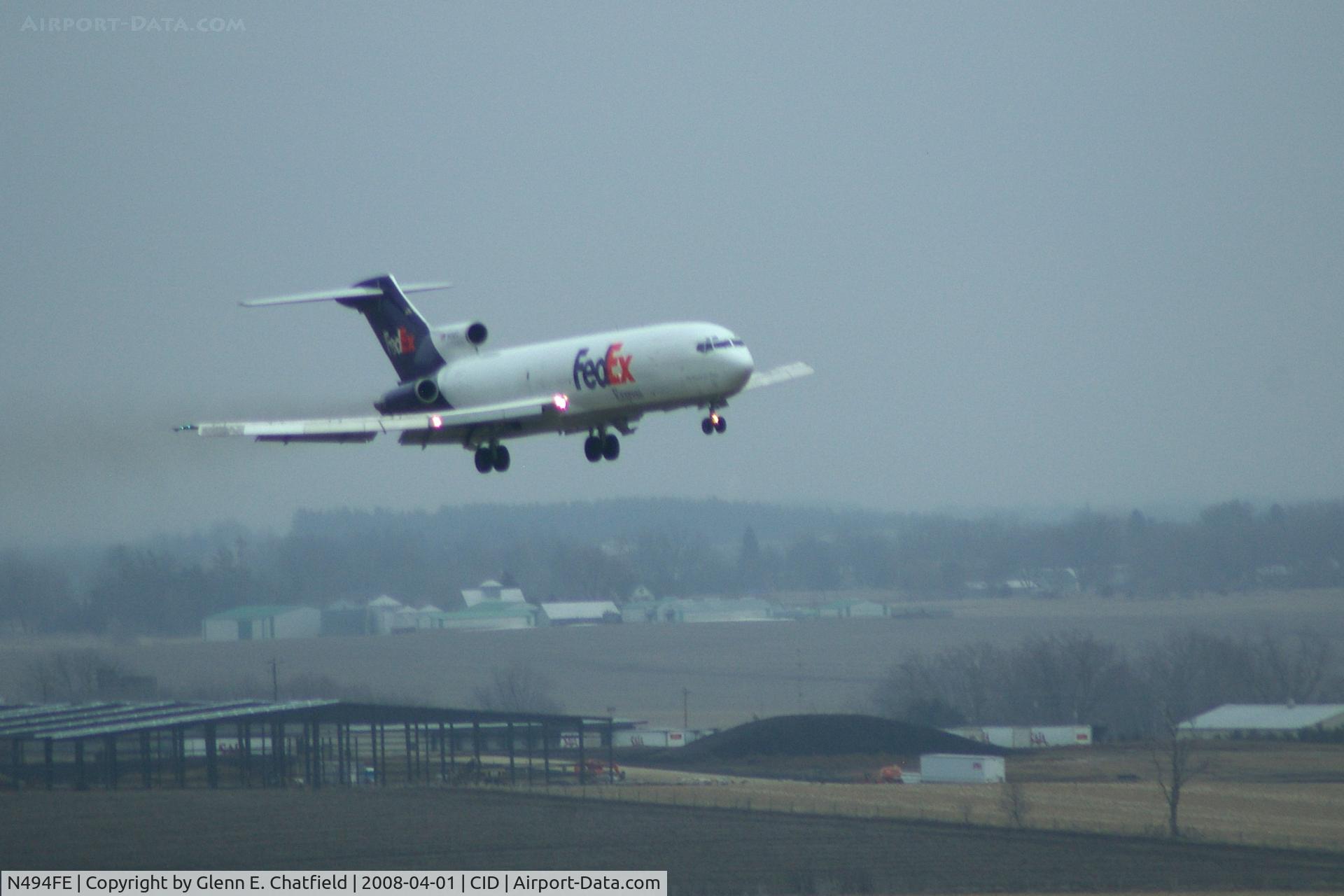 N494FE, 1979 Boeing 727-227 C/N 21532, FDX1464 arriving late.  Over the airport boundary, short final runway 27