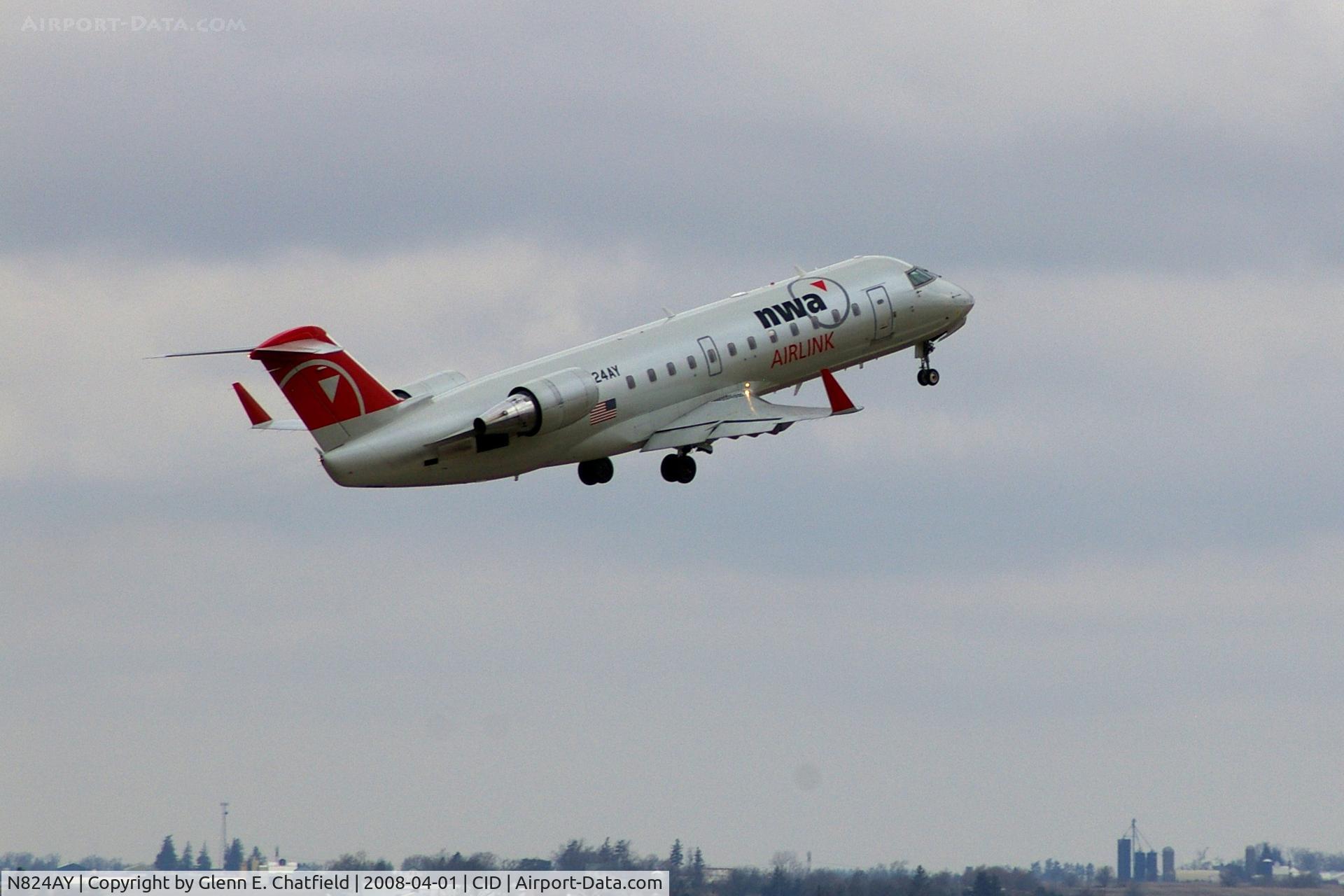 N824AY, 2005 Bombardier CRJ-200LR (CL-600-2B19) C/N 8024, Departing Runway 31 for DTW