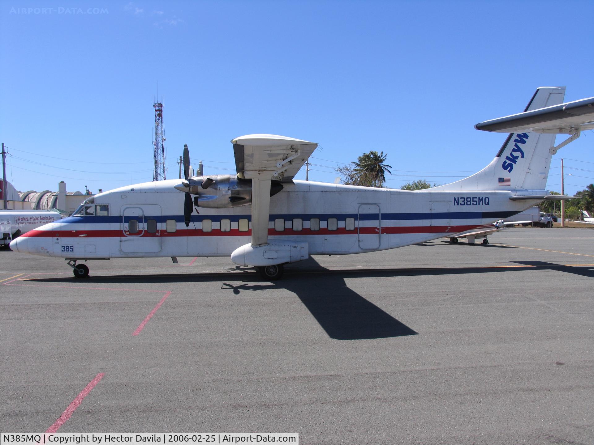 N385MQ, 1986 Short SD3-60-200 C/N SH3707, Needs a paintjob!