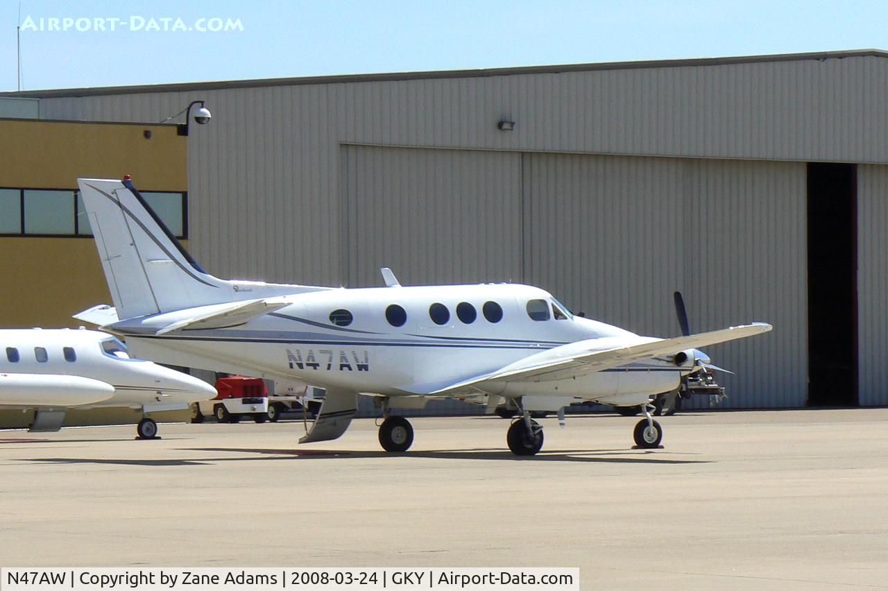 N47AW, 1975 Beech E-90 King Air C/N LW-130, At Arlington Municipal