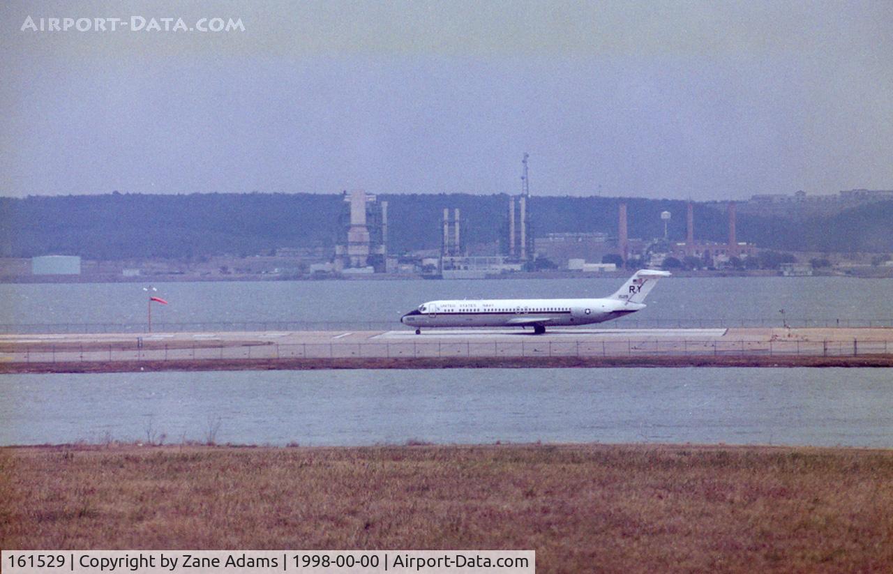 161529, 1982 McDonnell Douglas C-9B Skytrain II C/N 48165, US Navy C-9b on the runway at the former Dallas Naval Air Station