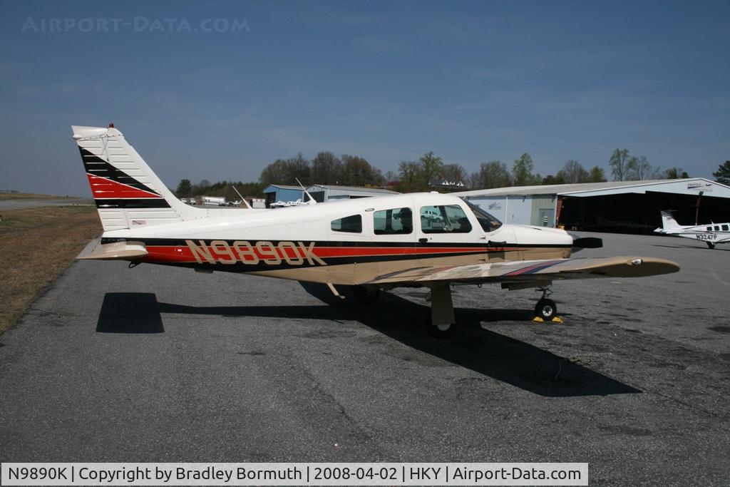 N9890K, 1977 Piper PA-28R-201 Cherokee Arrow III C/N 28R-7837046, A great day to take pictures.