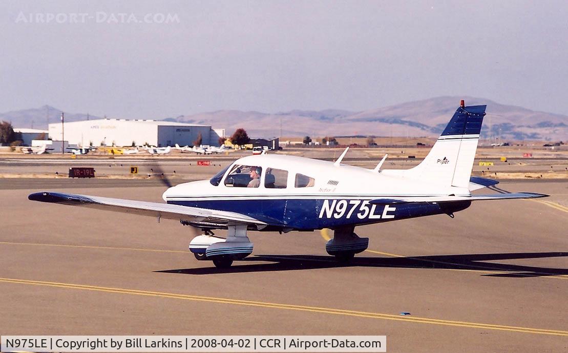 N975LE, 1975 Piper PA-28-181 C/N 28-7690001, Taxi by