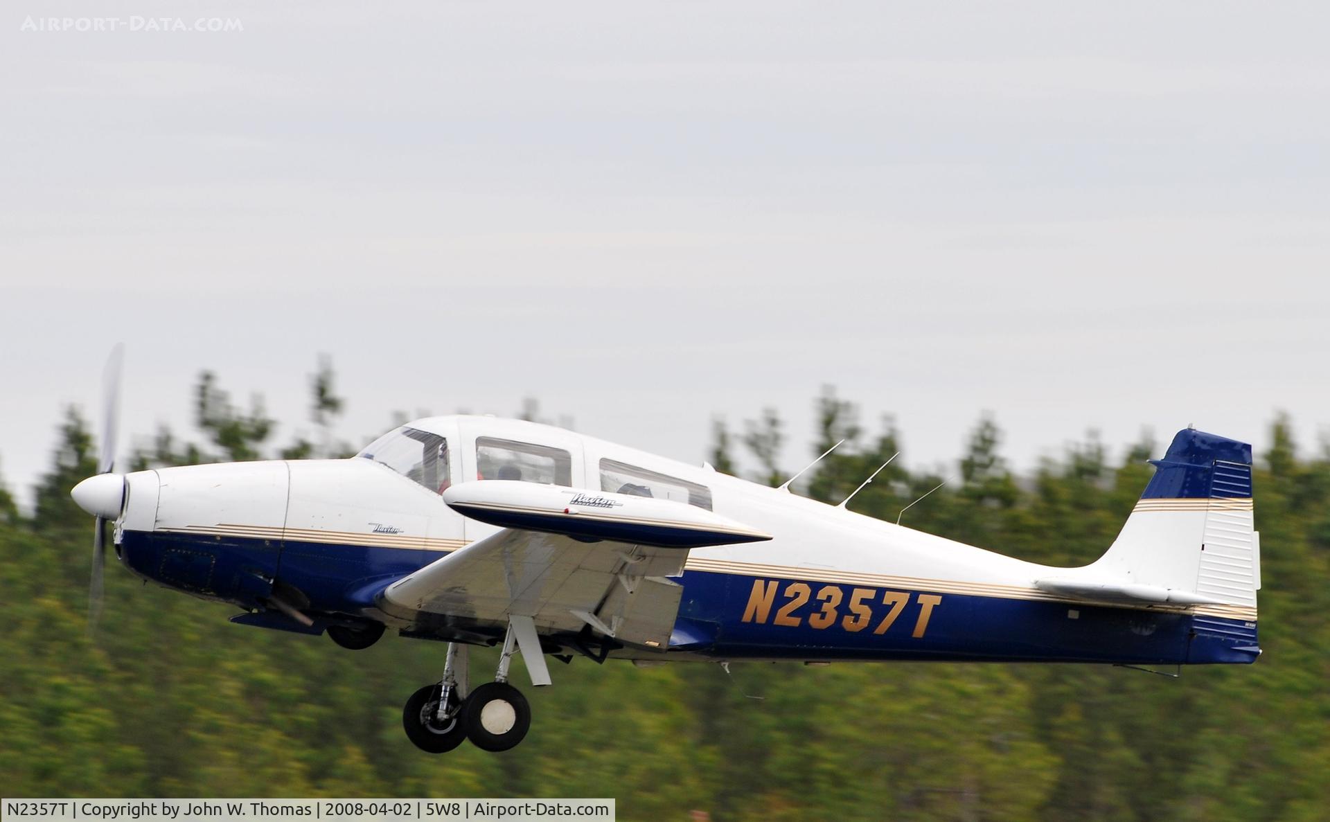 N2357T, 1961 Navion Rangemaster G C/N NAV-4-2357, Departing