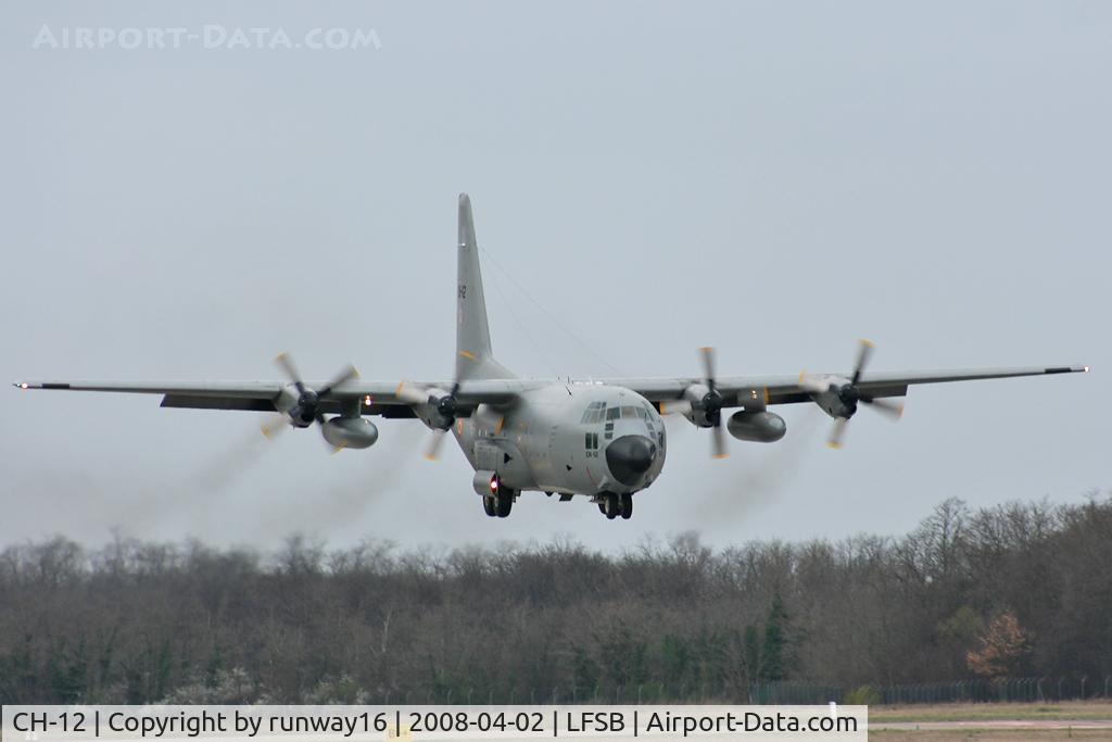 CH-12, 1971 Lockheed C-130H Hercules C/N 382-4483, Belgium-Air-Force Lockheed C-130 Hercules landing on runway 16