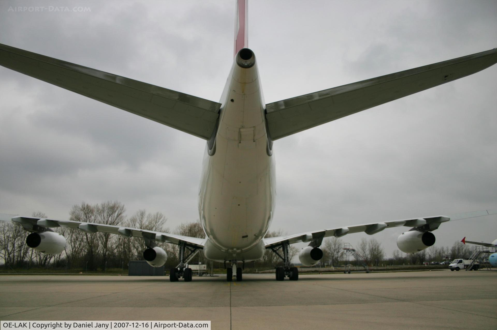 OE-LAK, 1997 Airbus A340-313 C/N 169, behind