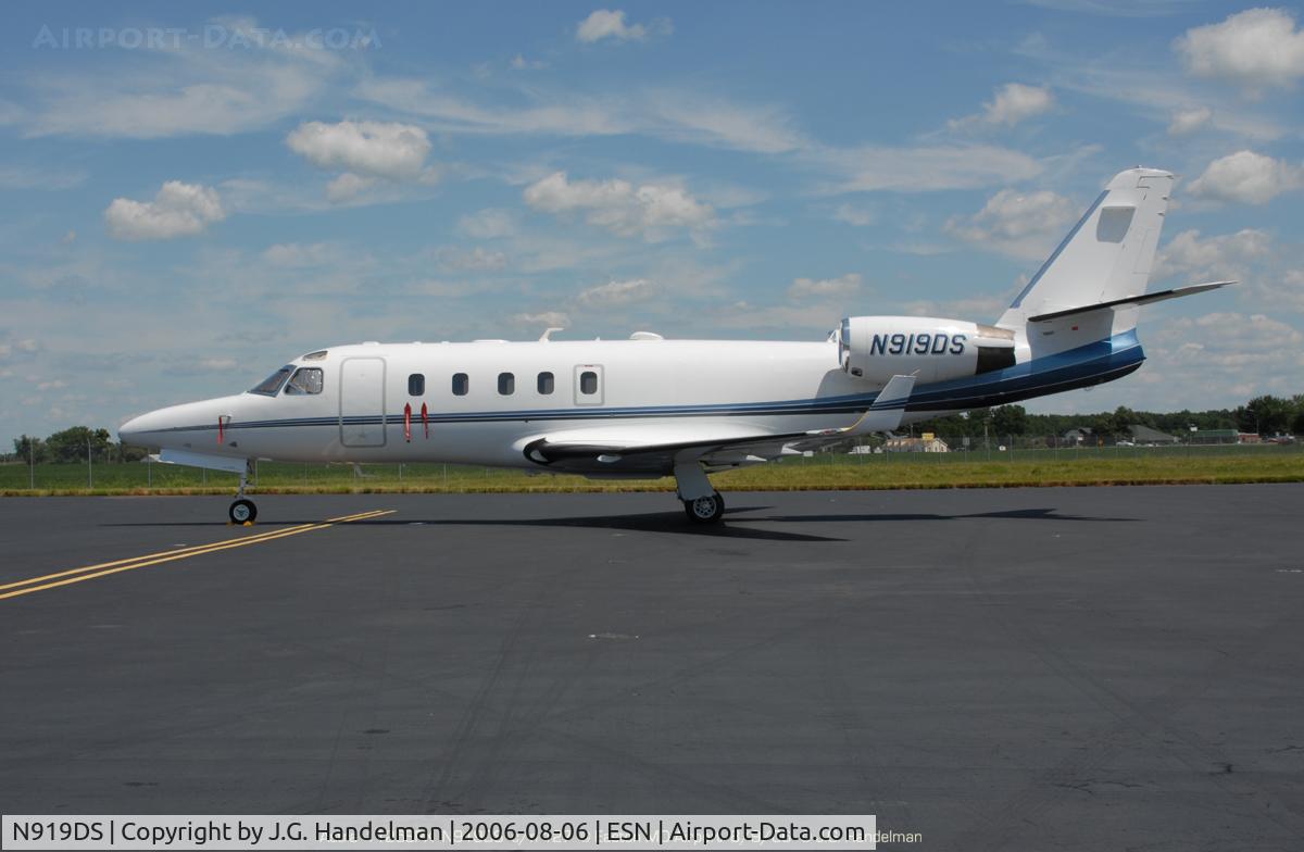 N919DS, 2000 Israel Aircraft Industries ASTRA SPX C/N 127, On ramp at Easton MD