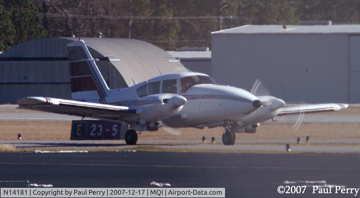 N14181, 1971 Piper PA-23-250 Aztec C/N 27-4746, Taxiing in at Dare County