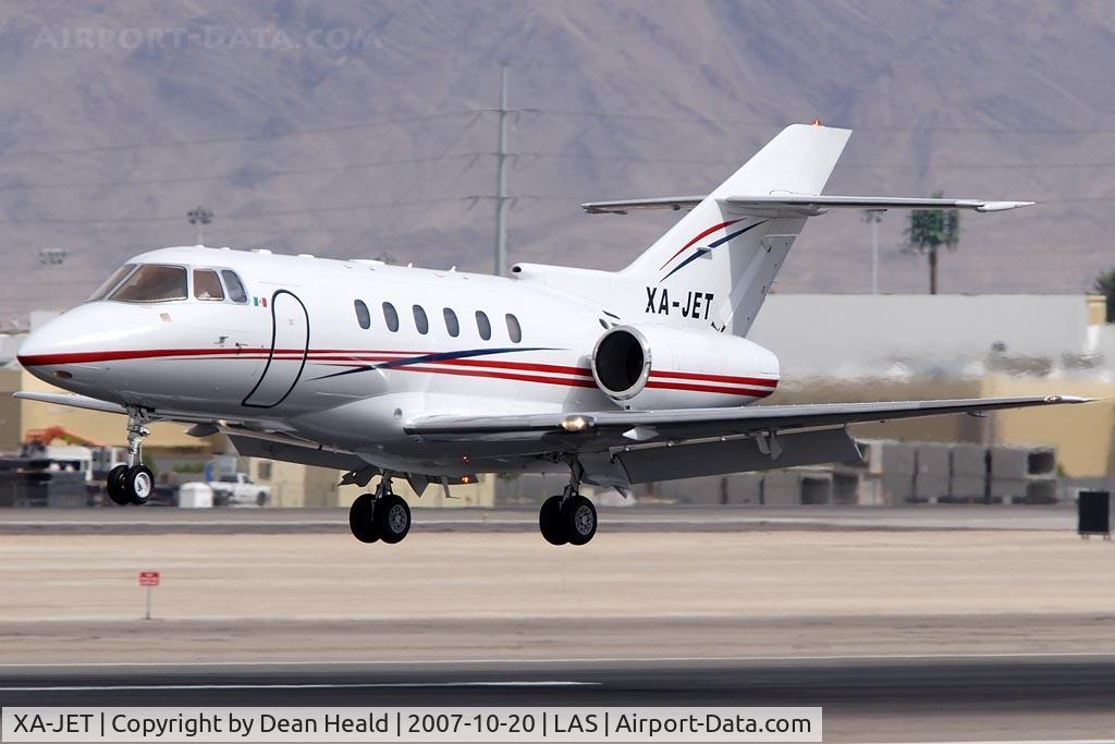 XA-JET, 2003 Raytheon Hawker 800XP C/N 258628, Aerolíneas Ejecutivas 2003 Raytheon Hawker 800XP XA-JET landing on RWY 25L. Formerly N628XP.