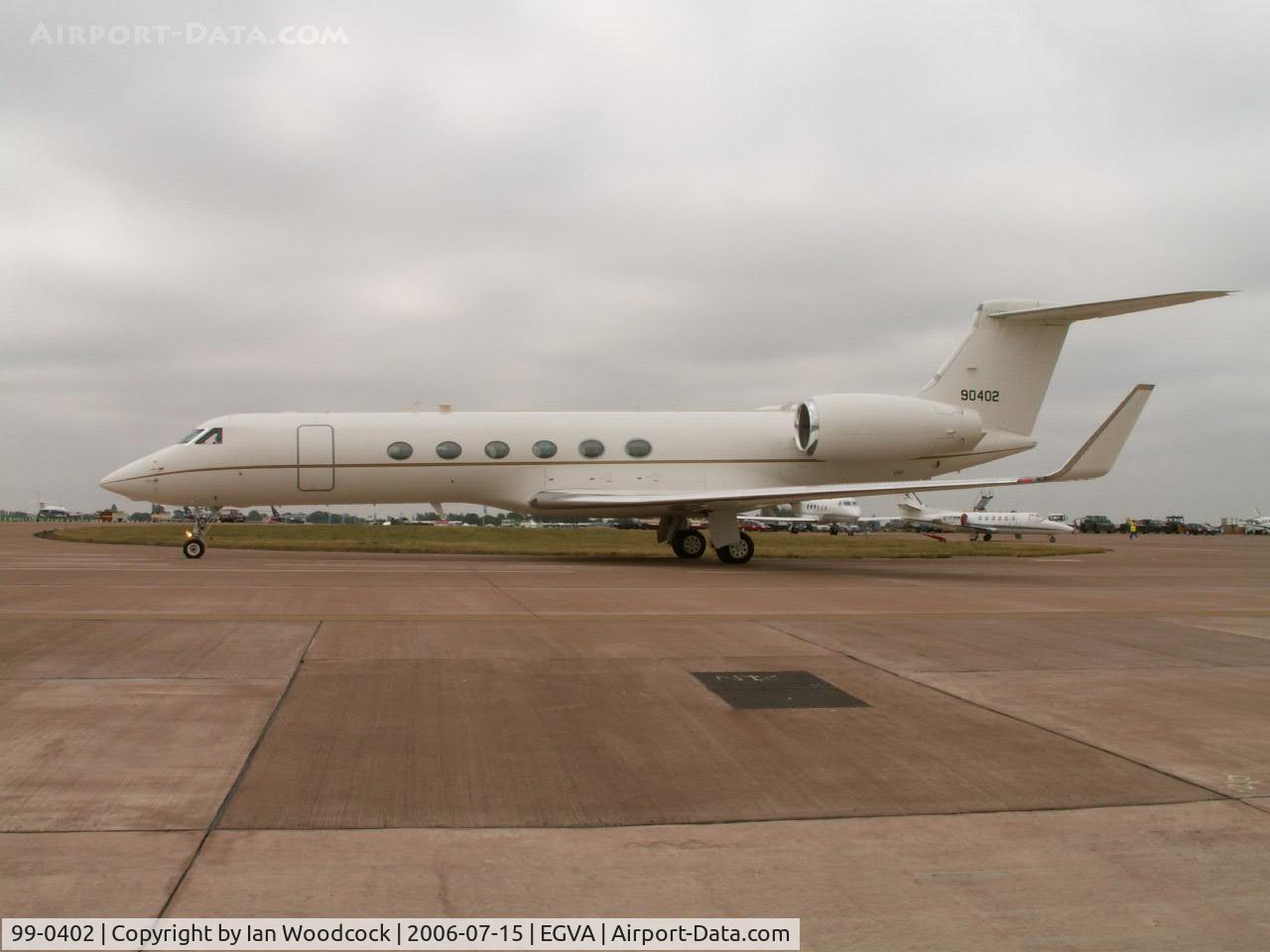 99-0402, 2000 Gulfstream Aerospace C-37A (Gulfstream V) C/N 571, Gulfstream C-37A/USAF 89 AW/RAF Fairford