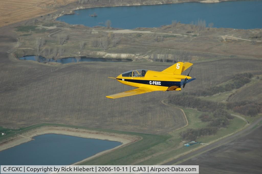 C-FGXC, 2006 Bede BD-5B C/N 1084, CFGXC in flight in Southern Manitoba