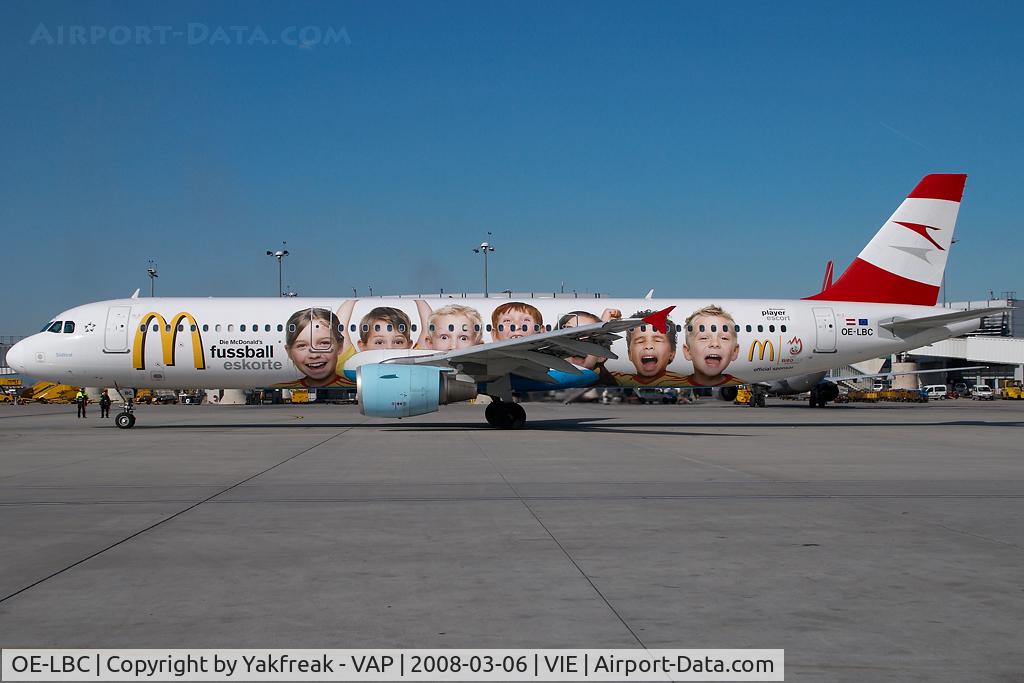 OE-LBC, 1996 Airbus A321-111 C/N 581, Austrian Airlines A321 in Euro 2008 colors