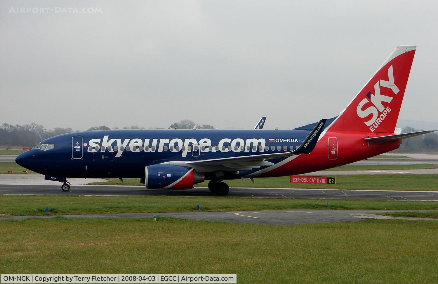 OM-NGK, 2007 Boeing 737-76N C/N 34756/2208, Sky Europe B737 arrives at Manchester