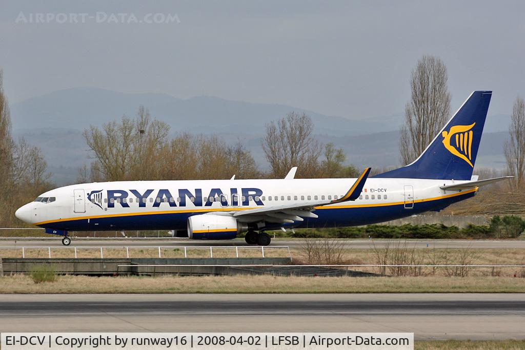 EI-DCV, 2004 Boeing 737-8AS C/N 33814, taxi on bravo to holding-point 16