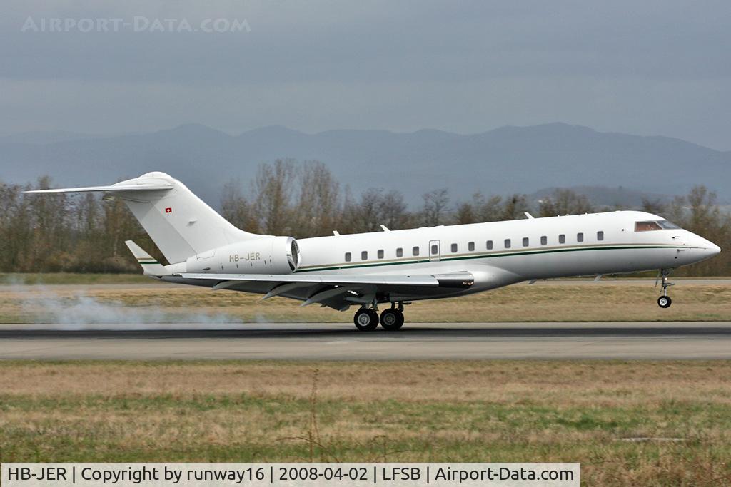 HB-JER, 1999 Bombardier BD-700-1A10 Global Express C/N 9017, landing on rwy 16