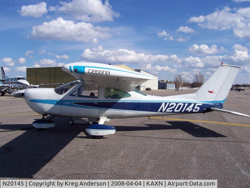 N20145, Cessna 177B Cardinal C/N 17702636, Ready for fuel.