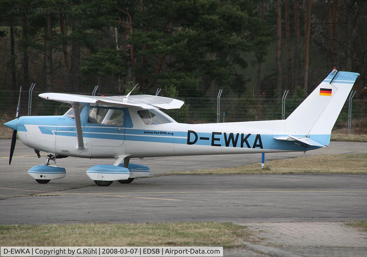 D-EWKA, Cessna 152 C/N 15281131, Flugsportverein 1910 Karlsruhe Cessna 152