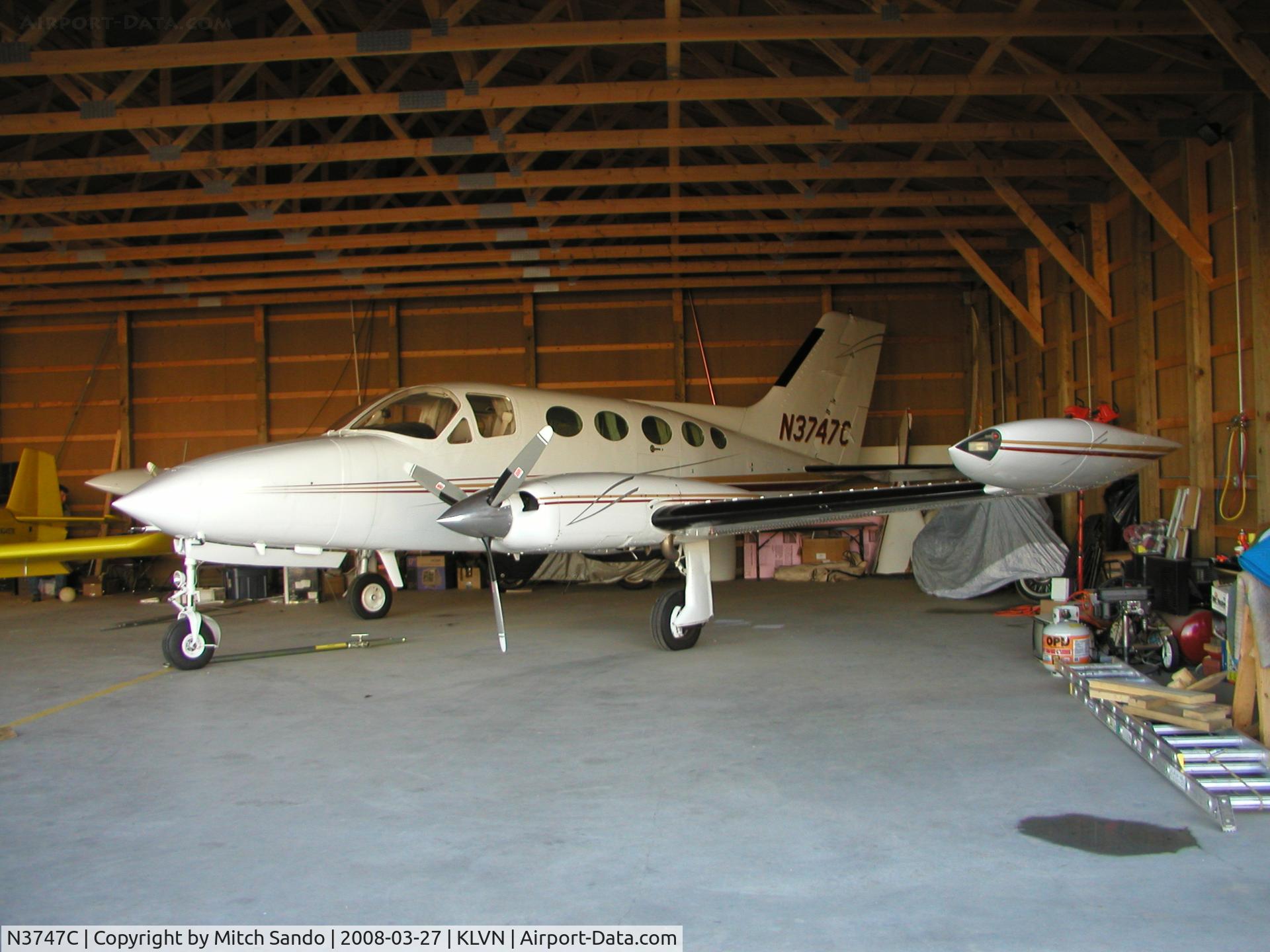N3747C, 1975 Cessna 414 Chancellor C/N 414-0818, Parked inside the hangar.