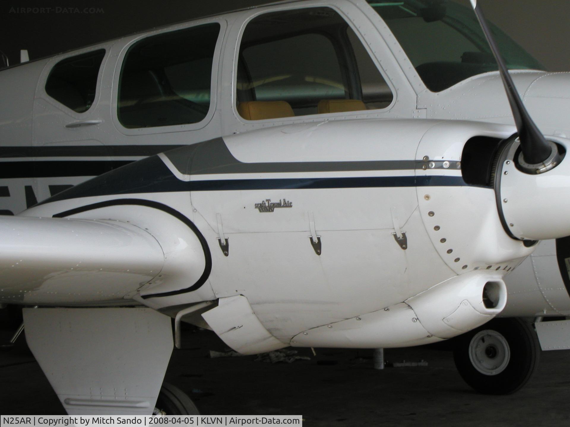 N25AR, 1960 Beech B95 Travel Air C/N TD-431, Parked inside the hangar.