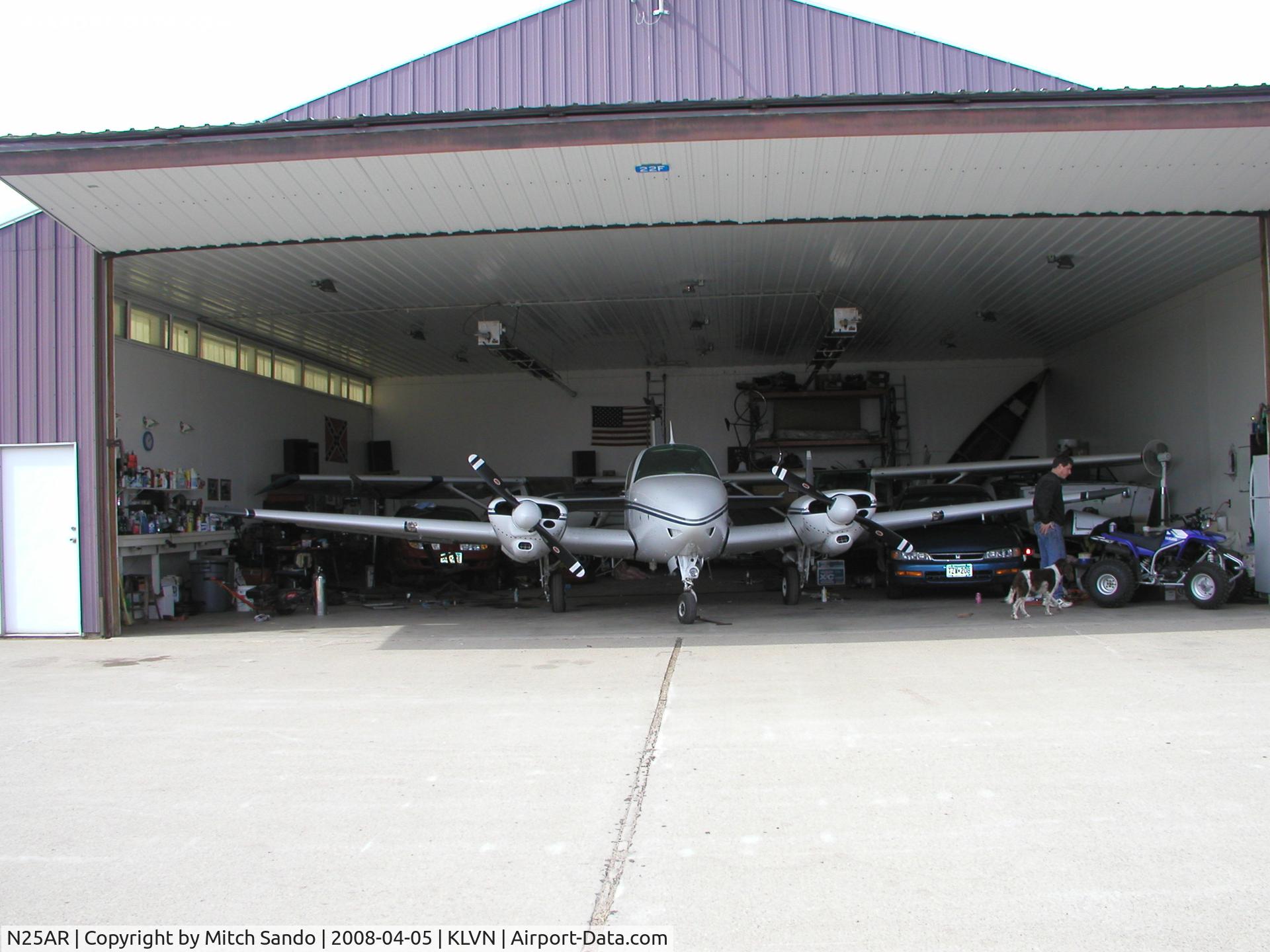 N25AR, 1960 Beech B95 Travel Air C/N TD-431, Parked inside the hangar.