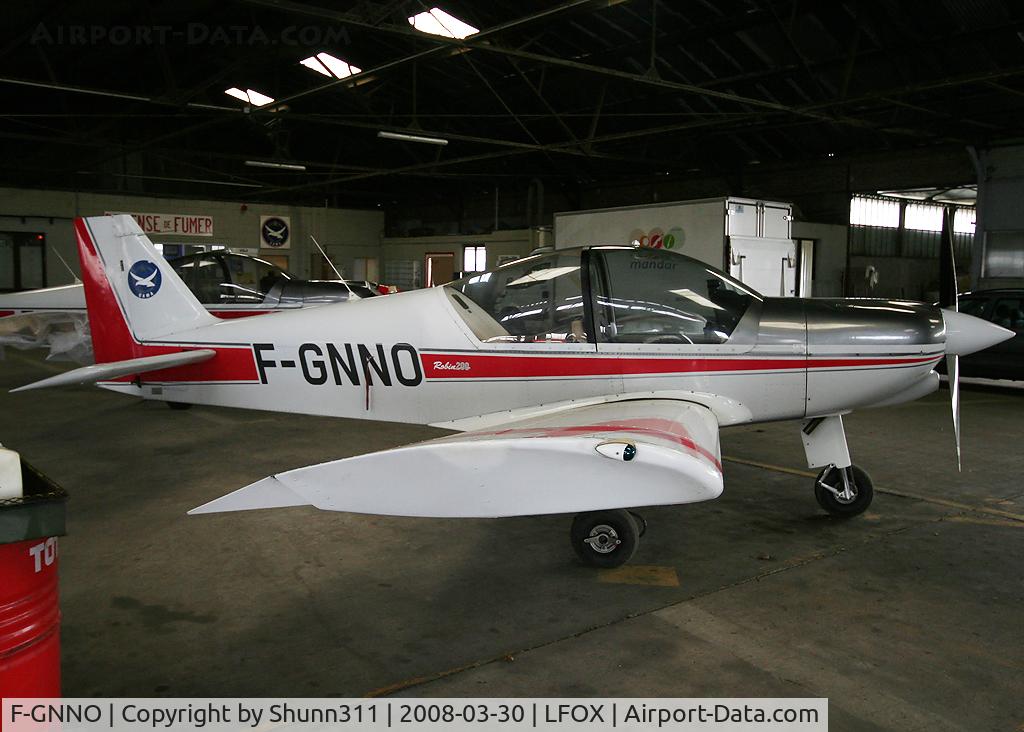 F-GNNO, 1994 Robin HR-200-120B C/N 283, Inside GAMA Airclub hangar