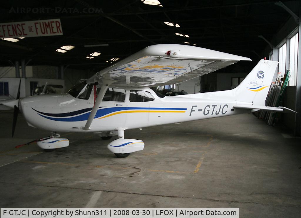 F-GTJC, Cessna 172S C/N 172S8277, Inside GAMA Airclub hangar