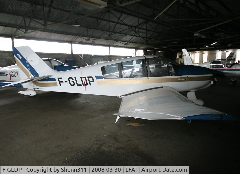 F-GLDP, Robin DR-400-120 C/N 2097, Inside Airclub's hangar