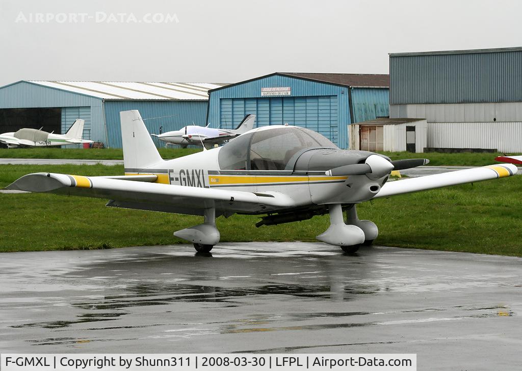 F-GMXL, Robin HR-200-120B C/N 267, Parked here at the end of the day...