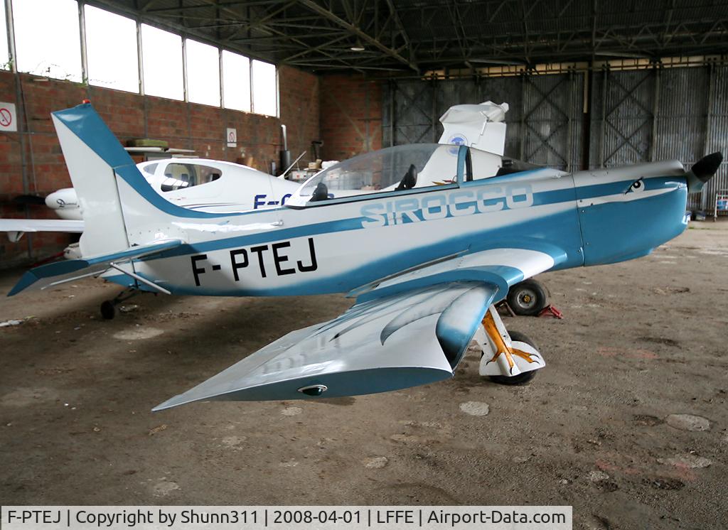 F-PTEJ, Jurca MJ-5 K2 Sirocco C/N 16, Inside Airclub's hangar... Thanks a lot to the crew member for all pics this day :-)