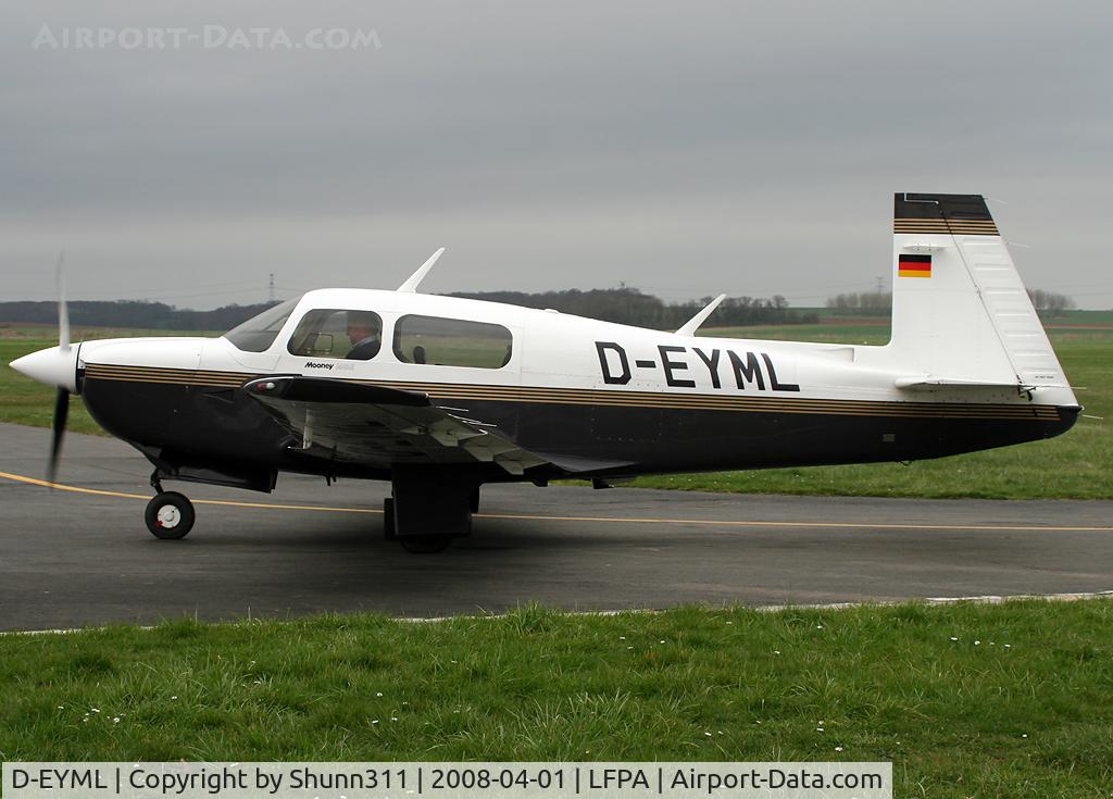 D-EYML, Mooney M20J 201 C/N 24-3249, Arriving to take kerozen...