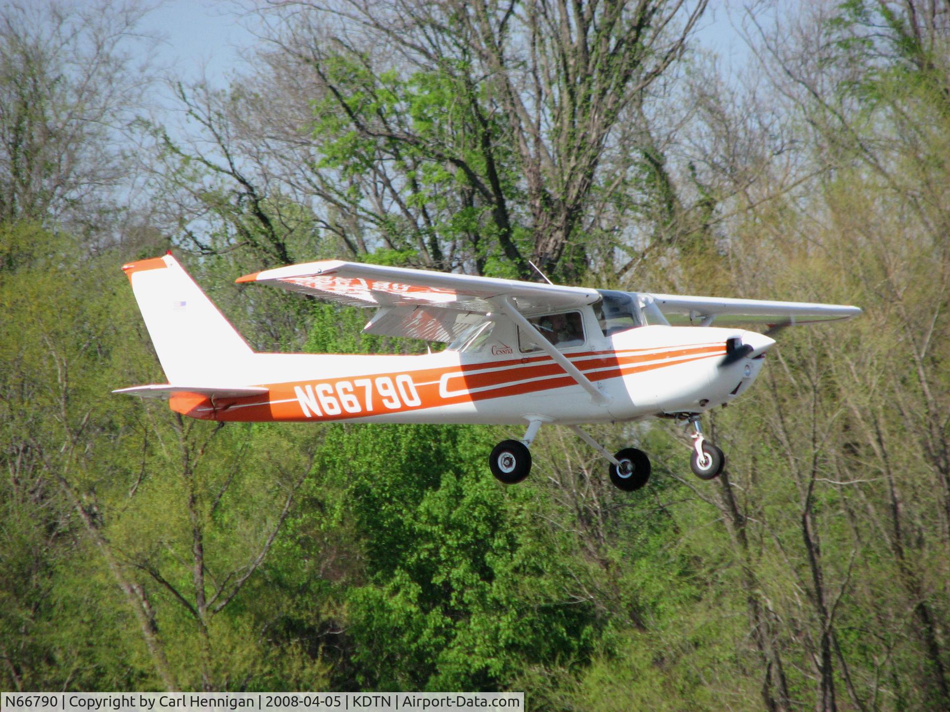 N66790, 1974 Cessna 150M C/N 15076283, Landing runway 14