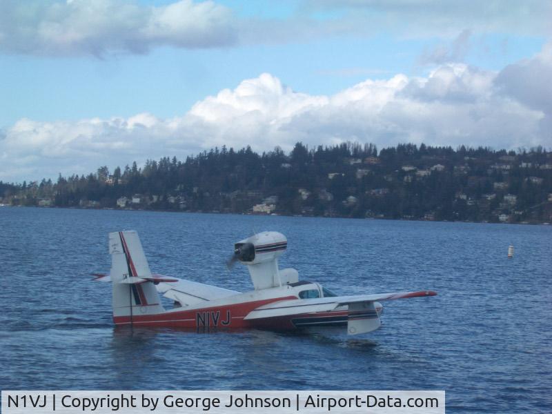 N1VJ, 1977 Consolidated Aeronautics Inc. Lake LA-4-200 C/N 824, Another rainy day in Seattle