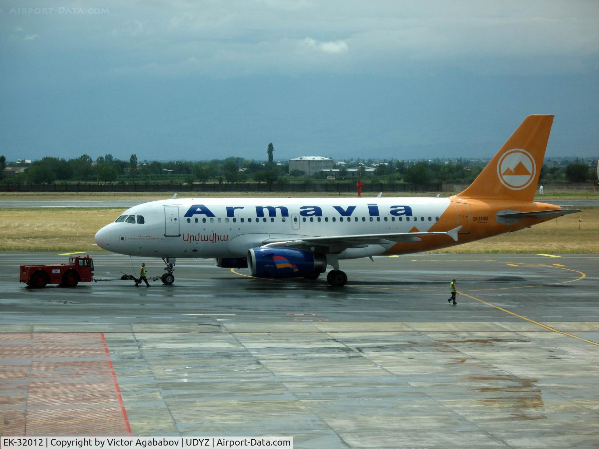 EK-32012, 2004 Airbus A319-132 C/N 2362, Armavia 320 @ Zvartnots Airport