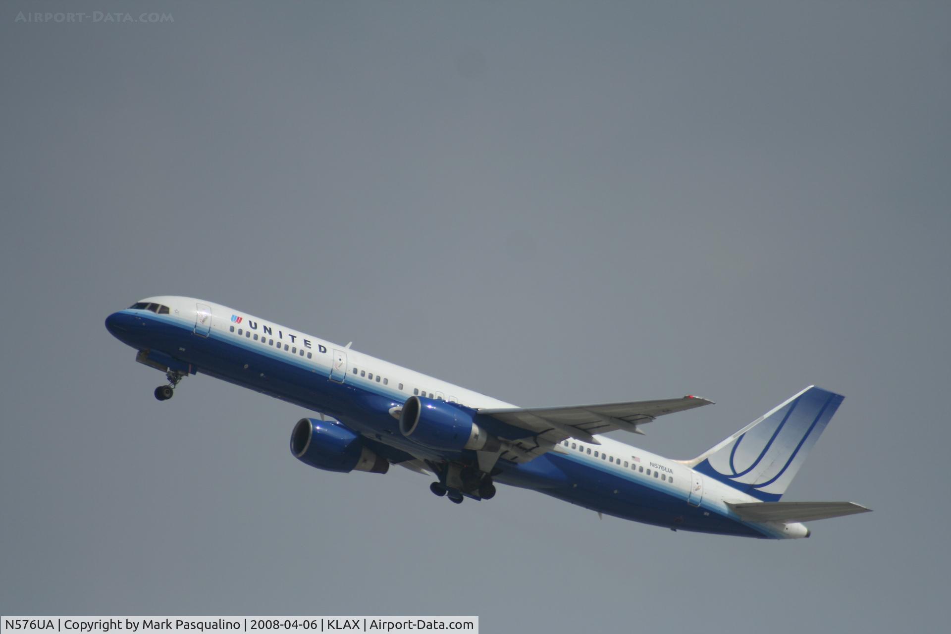 N576UA, 1993 Boeing 757-222 C/N 26690, Boeing 757-200