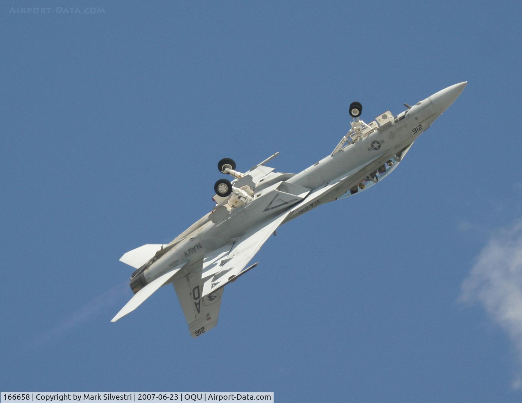 166658, Boeing F/A-18F Super Hornet C/N F136, Quonset Point, RI 2007