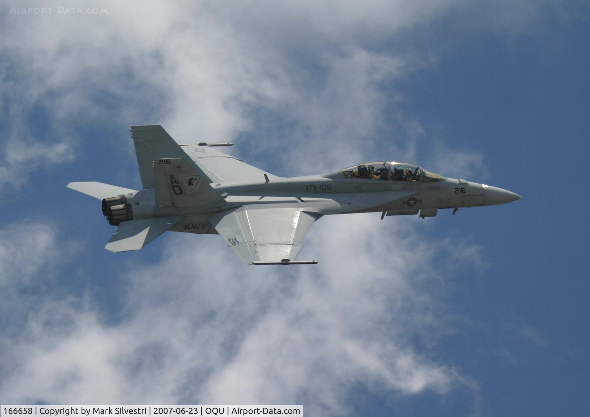 166658, Boeing F/A-18F Super Hornet C/N F136, Quonset Point, RI 2007