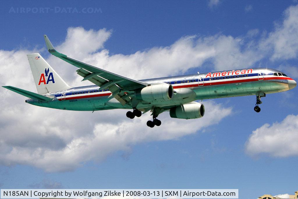 N185AN, 2001 Boeing 757-223 C/N 32379, visitor