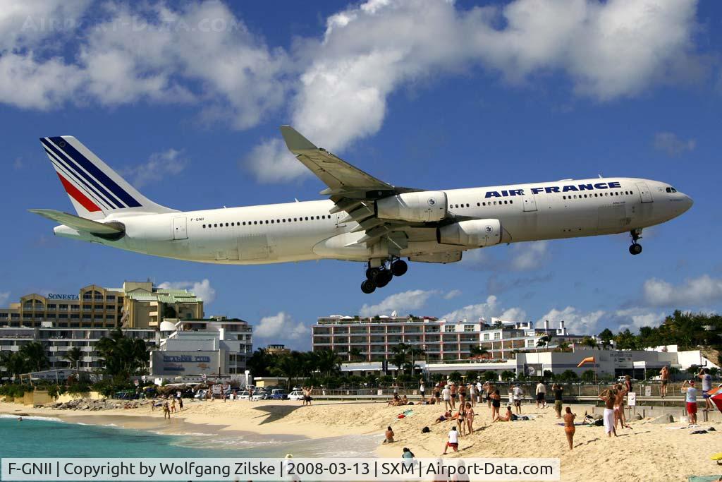 F-GNII, 2001 Airbus A340-313X C/N 399, visitor